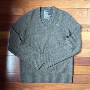 100% cashmere Abercrombie sweater